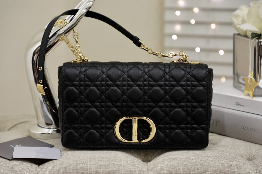 ラージ カロバッグ 28 ブラック サプル カナージュ カーフスキン