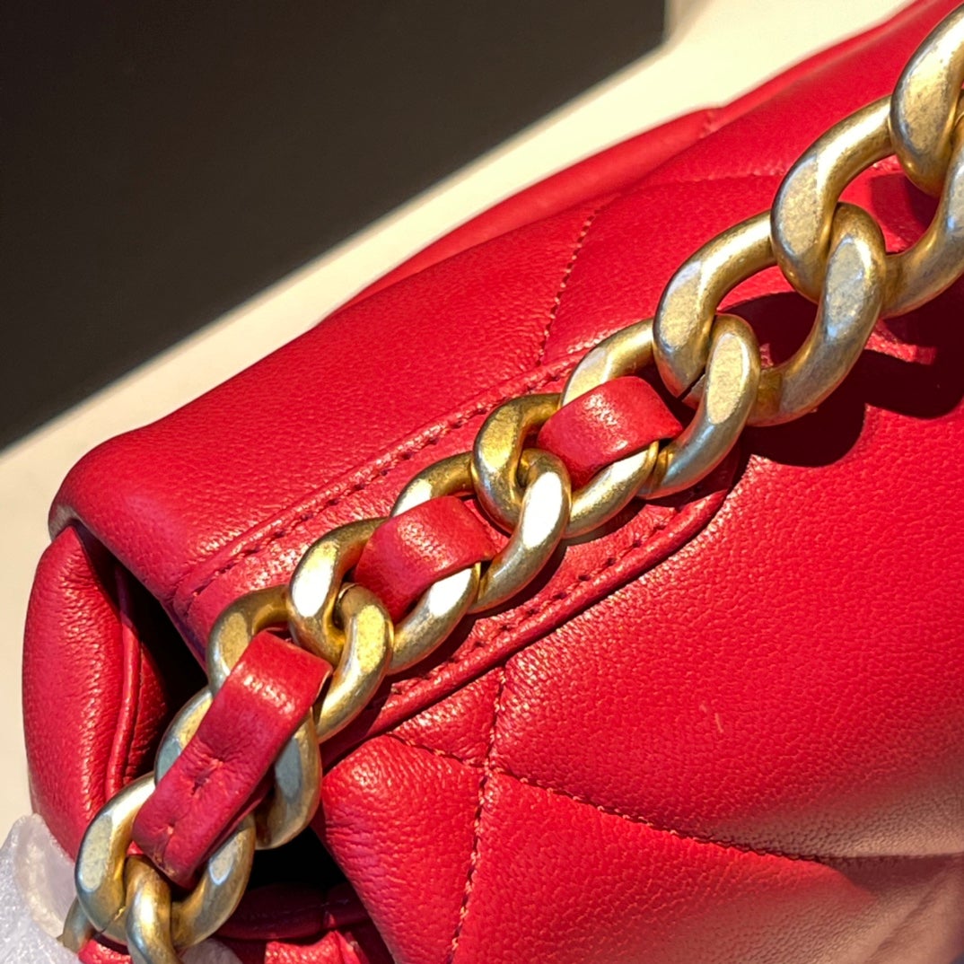 19 フラップバッグ 26 レッドゴートスキン