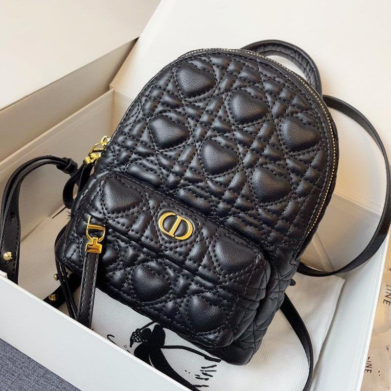 スモールバックパック ブラック カナージュ ラムスキン