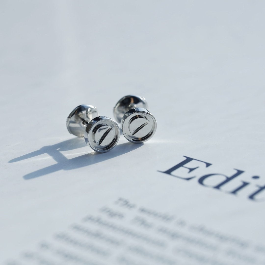 [⭐JeweliWhal]LOVE EARRINGS SILVER 10MM