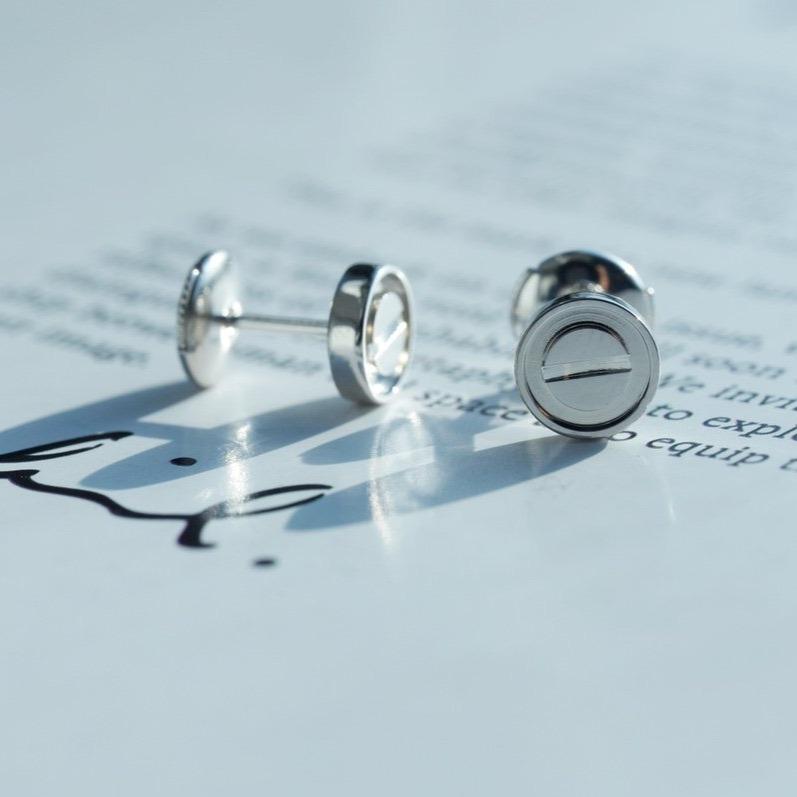 [⭐JeweliWhal]LOVE EARRINGS SILVER 10MM