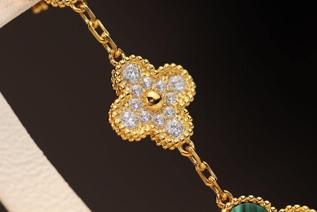 [⭐JeweliWhal]クローバーイヤリング ゴールド マラカイト ダイヤモンド 3モチーフ