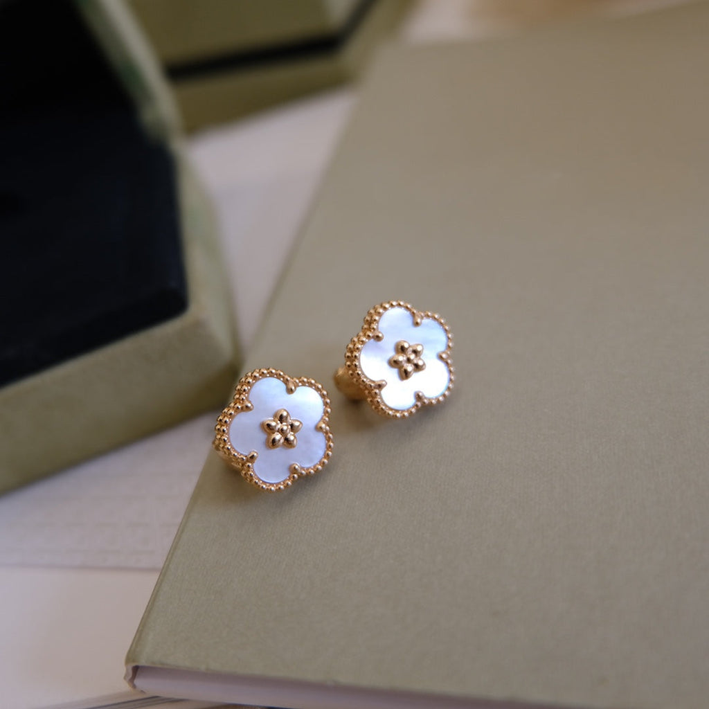 [⭐JeweliWhal]LUCKY PINK GOLD WHITE MOP EARRINGS