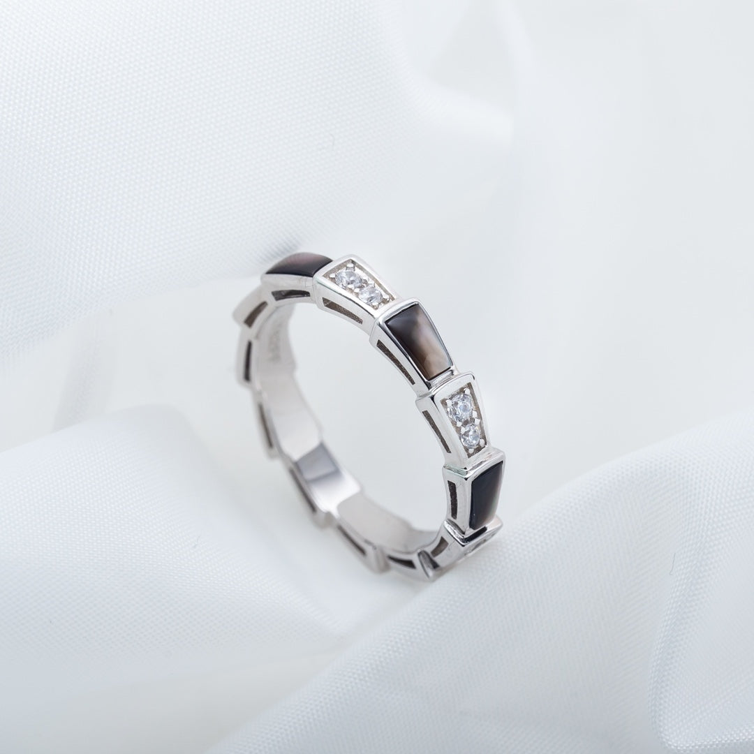 [⭐JeweliWhal]SERPENTI RING SILVER DIAMOND BLACK MOP 3MM