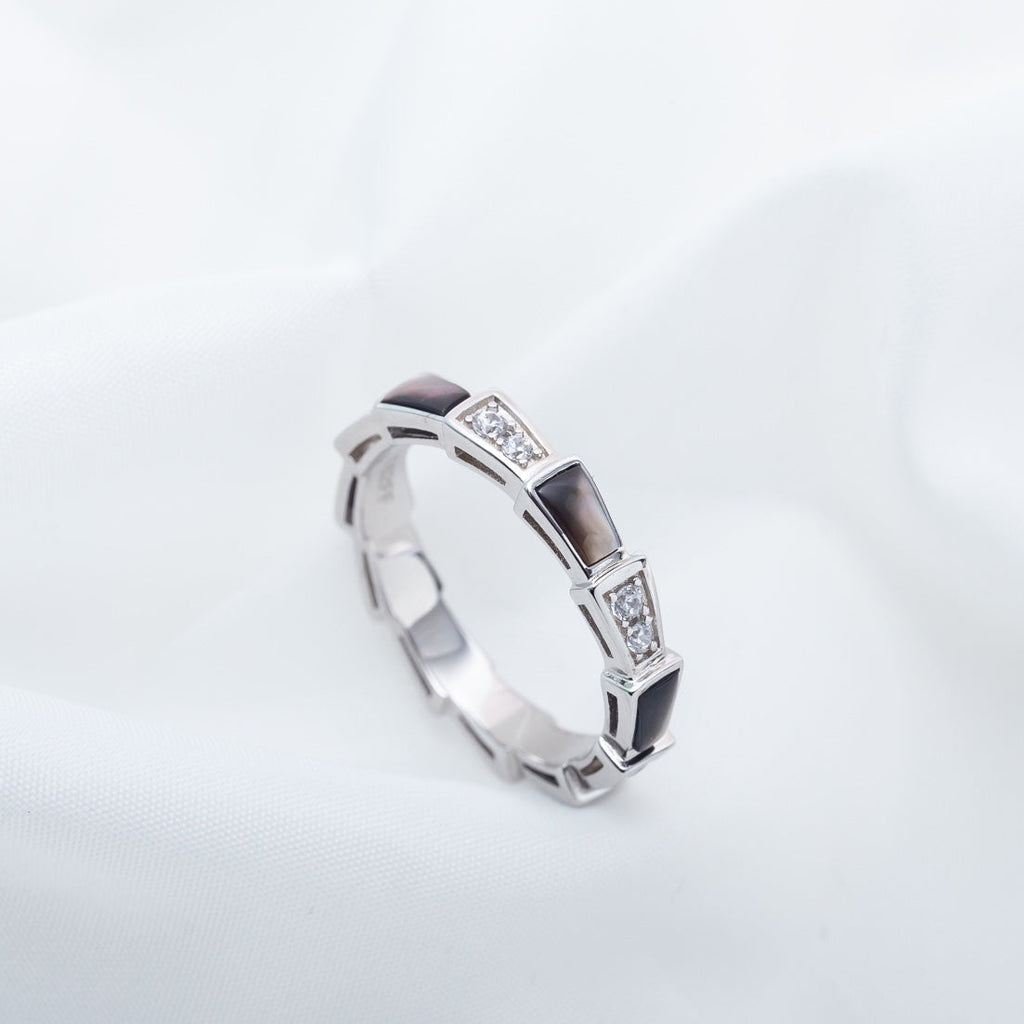 [⭐JeweliWhal]SERPENTI RING SILVER DIAMOND BLACK MOP 3MM
