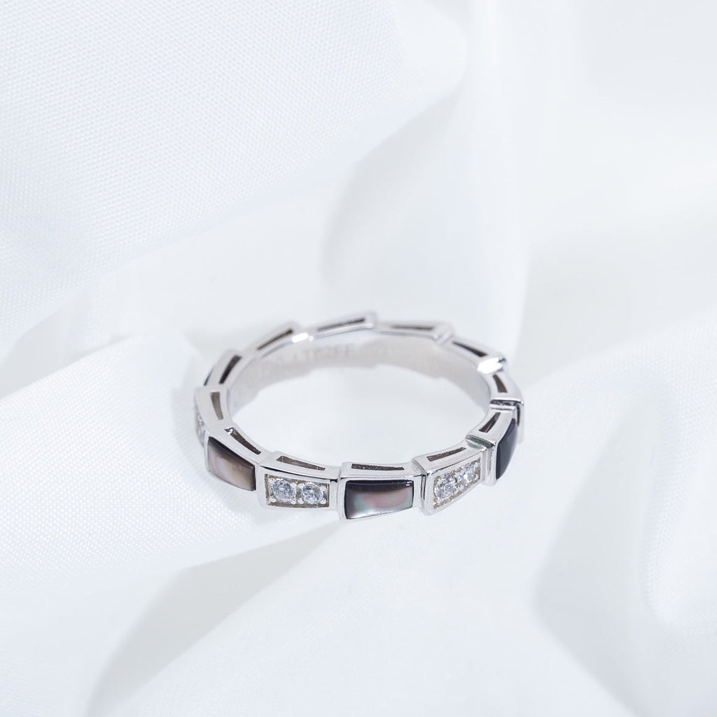 [⭐JeweliWhal]SERPENTI RING SILVER DIAMOND BLACK MOP 3MM