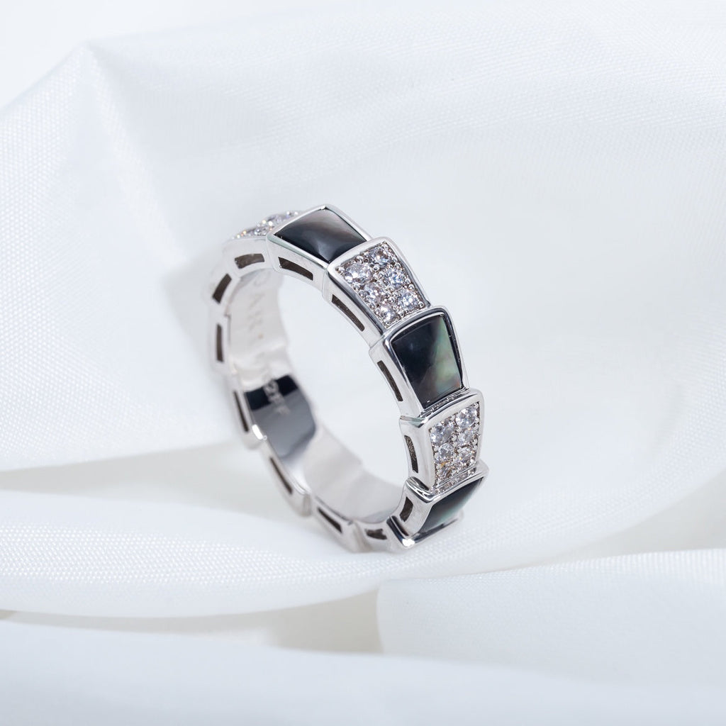 [⭐JeweliWhal]SERPENTI RING SILVER DIAMOND BLACK MOP 4MM