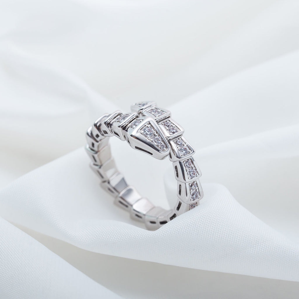 [⭐JeweliWhal]خاتم SERPENTI فضة مرصع بالماس 4MM