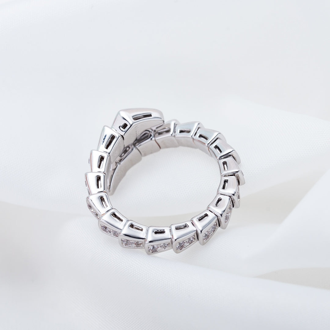 [⭐JeweliWhal]خاتم SERPENTI فضة مرصع بالماس 4MM