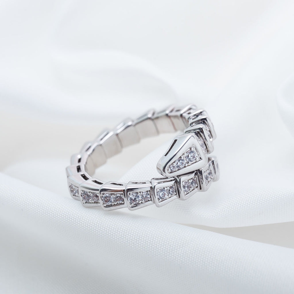 [⭐JeweliWhal]خاتم SERPENTI فضة مرصع بالماس 4MM