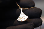 [⭐JeweliWhal]DREAM NECKLACE WHITE MOP PINK GOLD 1 DIAMOND