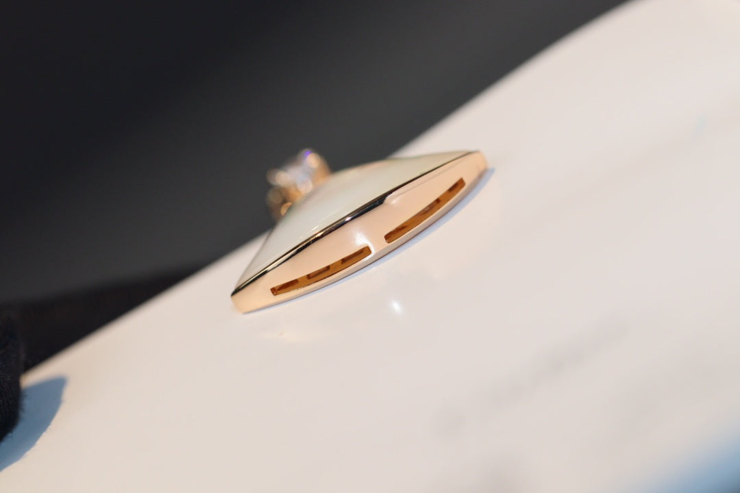 [⭐JeweliWhal]DREAM NECKLACE WHITE MOP PINK GOLD 1 DIAMOND