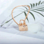 [⭐JeweliWhal]AMULETTE PEDANT ROSE GOLD NECKLACE