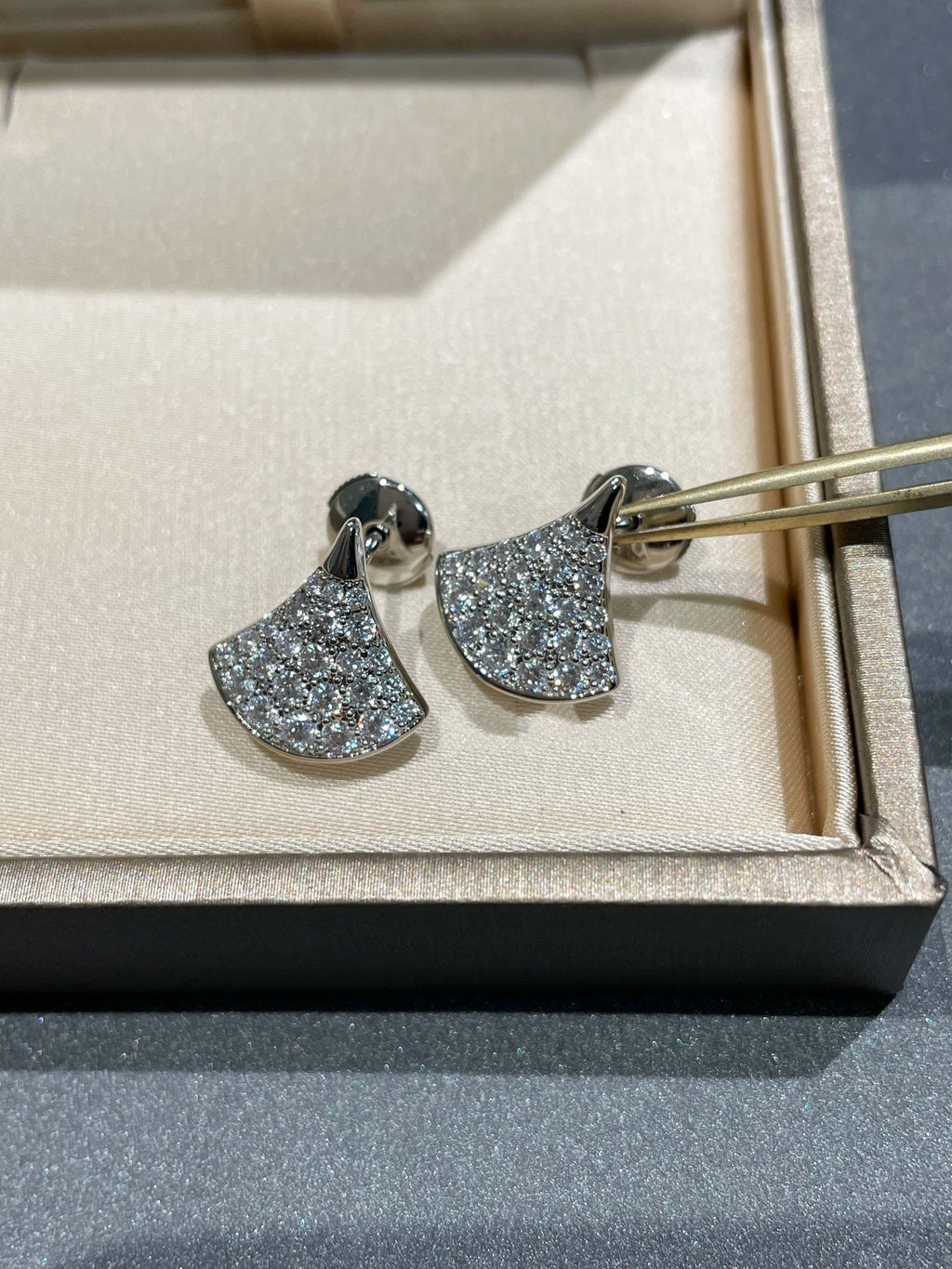 [⭐JeweliWhal]DREAM STUD EARRINGS DIAMOND