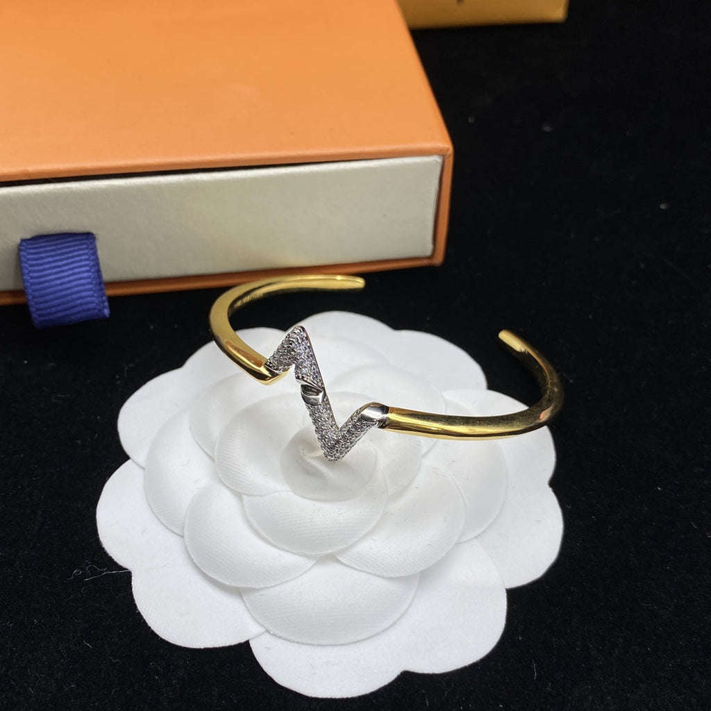 [⭐JeweliWhal]سوار ألماس ذهب مفتوحVOLTE UPSITE DOWN