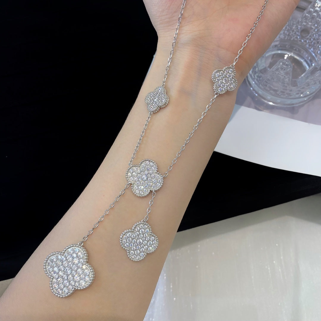 [⭐JeweliWhal]CLOVER 5 MOTIFS SILVER DIAMONDS NECKLACE