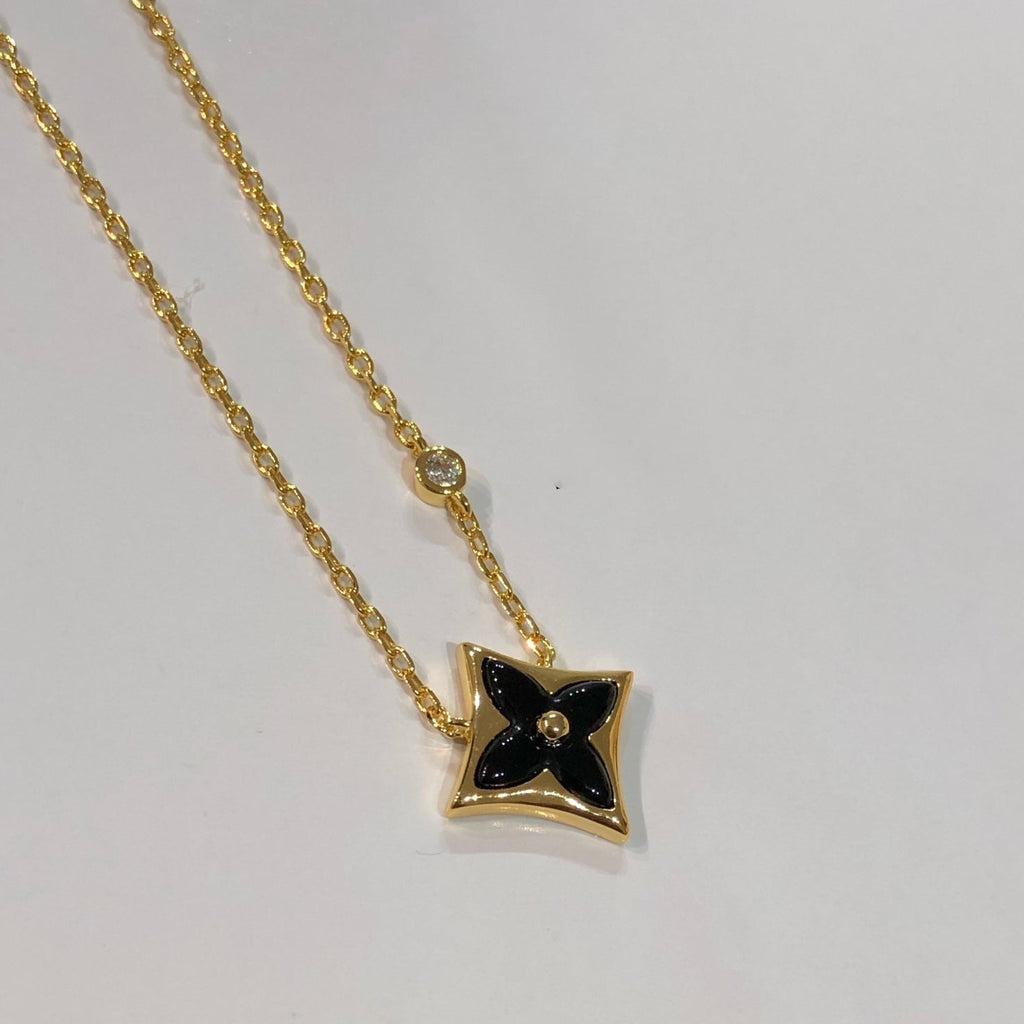 [⭐JeweliWhal]STAR BLACK MOP NECKLACE