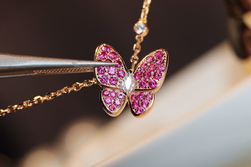[⭐JeweliWhal]BUTTERFLY RED DIAMOND ROSE GOLD NECKLACE