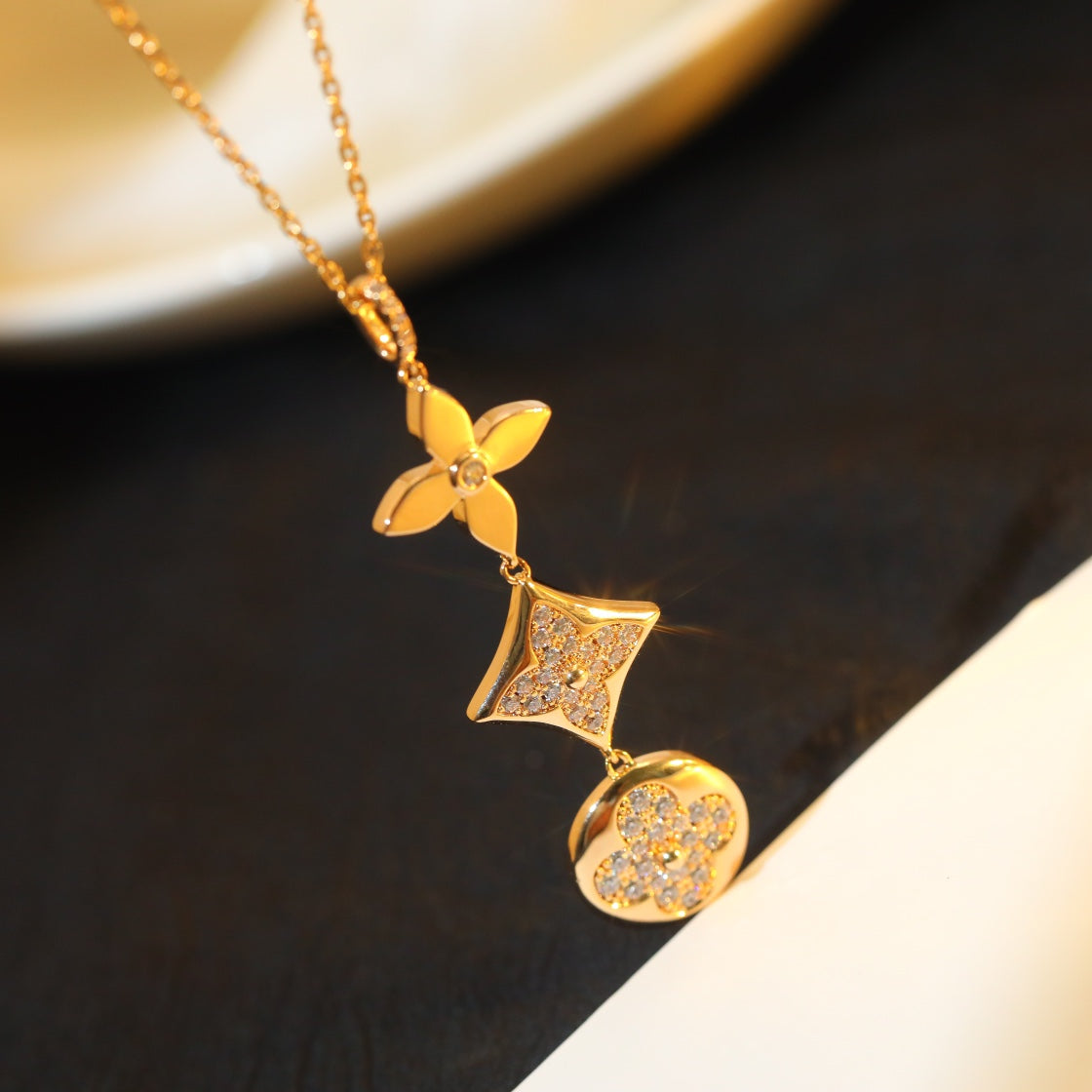 [⭐JeweliWhal]STAR AND SUN DIAMOND PINK GOLD NECKLACE