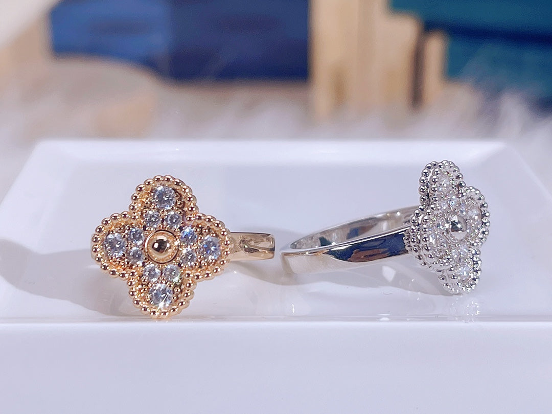 [⭐JeweliWhal]CLOVER DIAMOND RING