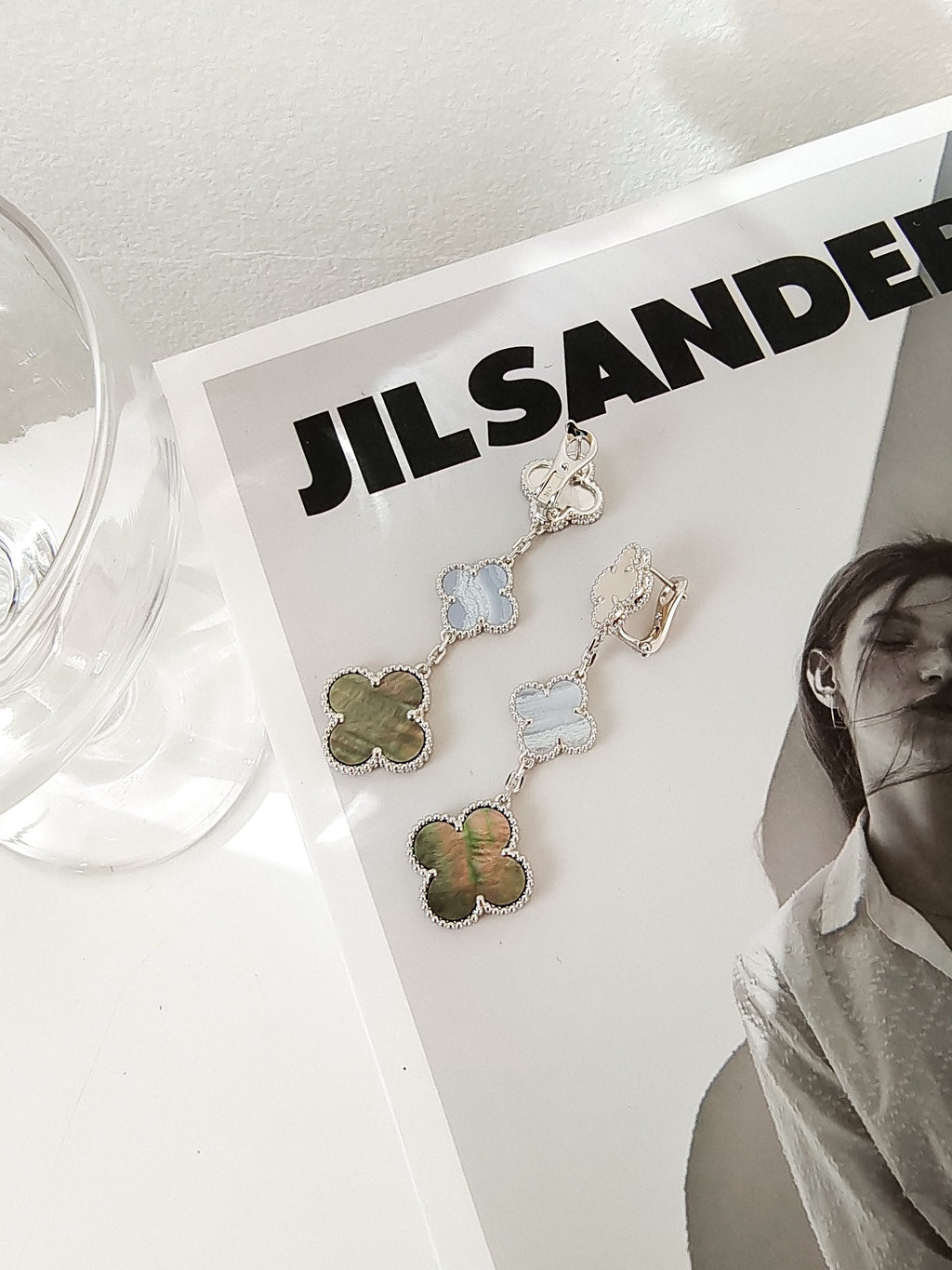 [⭐JeweliWhal]クローバー 3モチーフ カルセドニー ダークモップ シルバー イヤリング