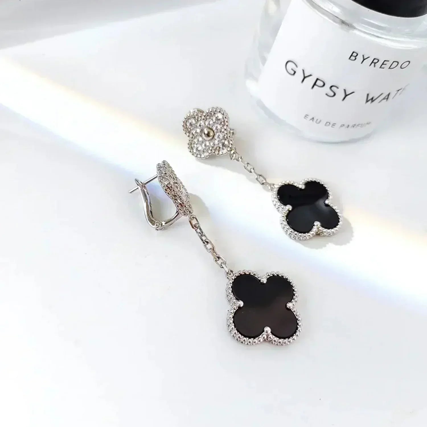 [⭐JeweliWhal]CLOVER 2 MOTIFS  DIAMOND ONYX EARRINGS SILVER