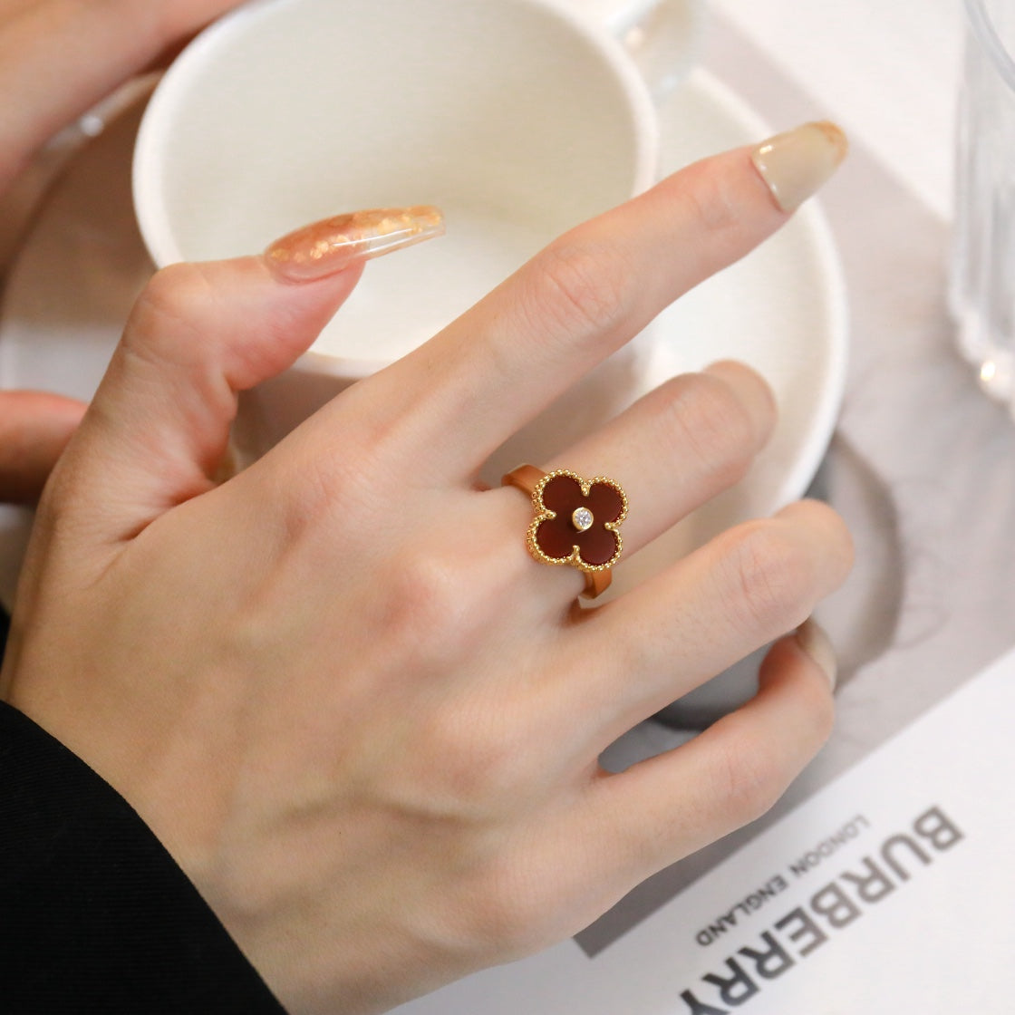 [⭐JeweliWhal]CLOVER CARNELIAN RING ROSE GOLD DIAMOND