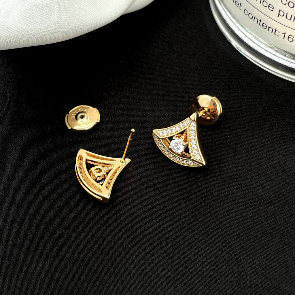 [⭐JeweliWhal]DREAM MINI DIAMOND STUD EARRINGS