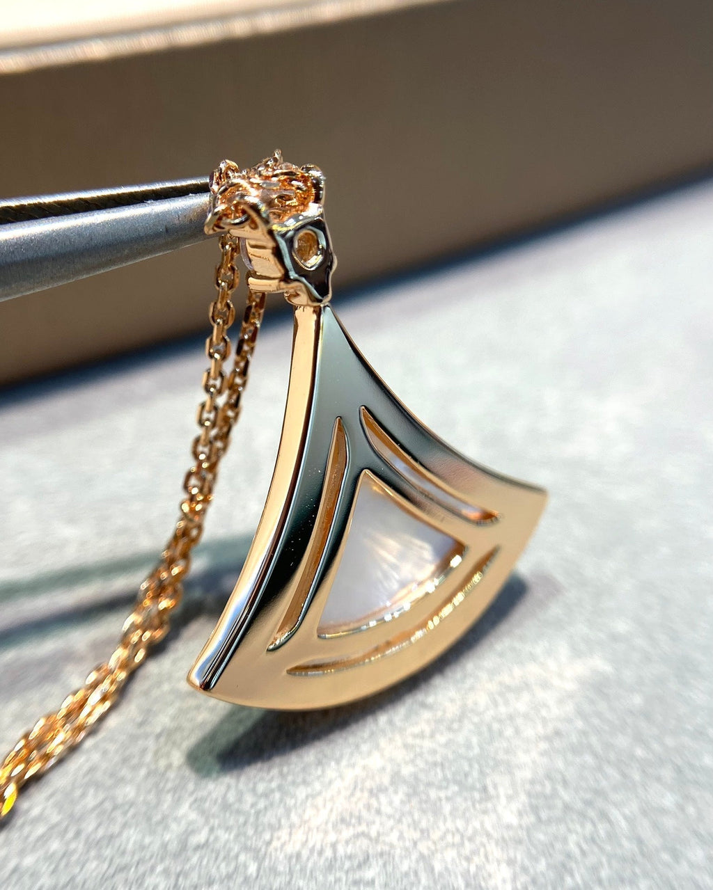 [⭐JeweliWhal]DREAM MOP DIAMOND PAVED PINK GOLD NECKLACE