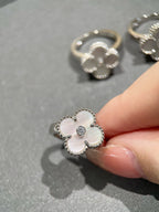 [⭐JeweliWhal]CLOVER SILVER MOP DIAMOND RING