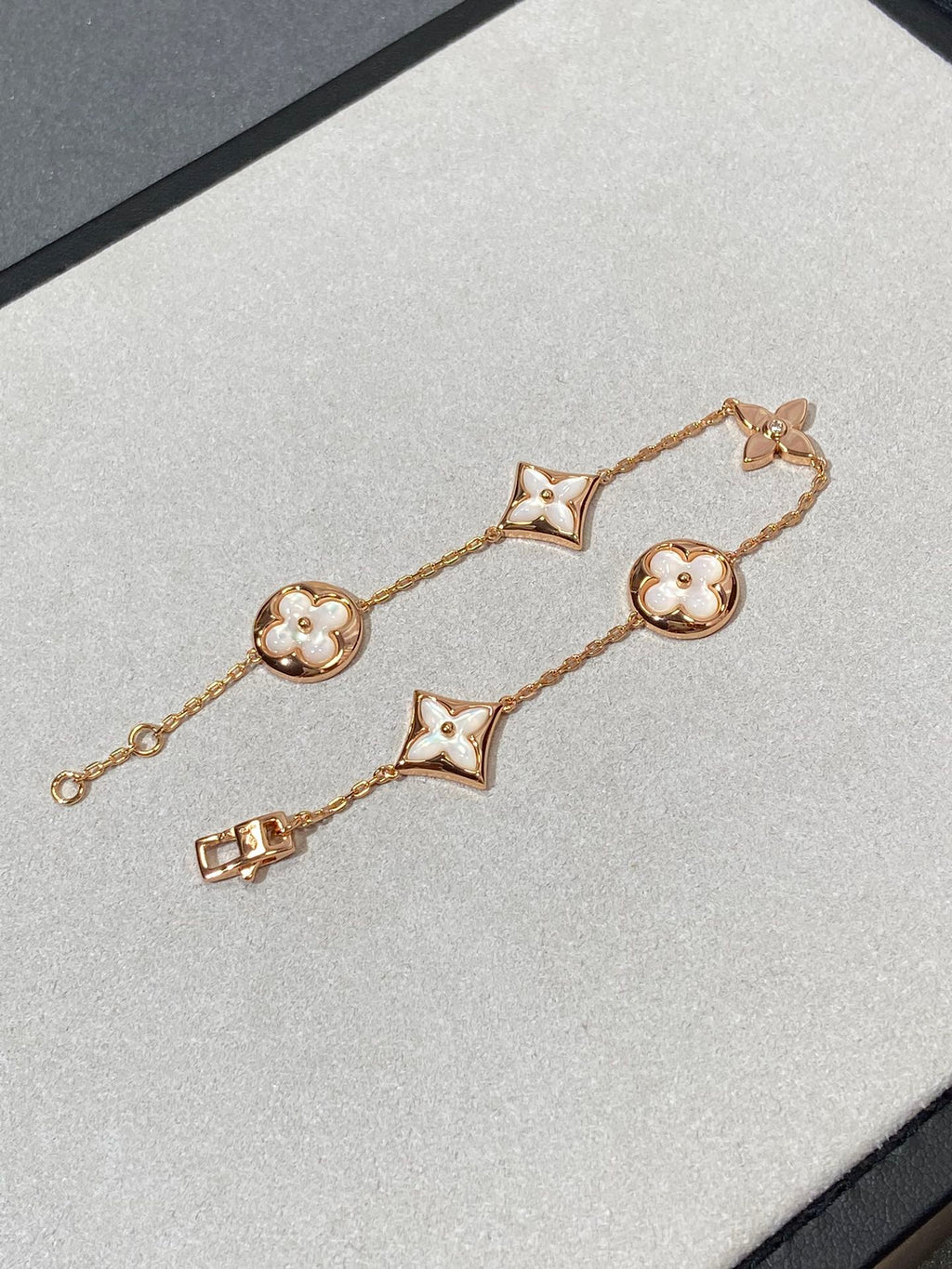 [⭐JeweliWhal]STAR AND SUN 5 MOTIF MOP PINK GOLD BRACELET