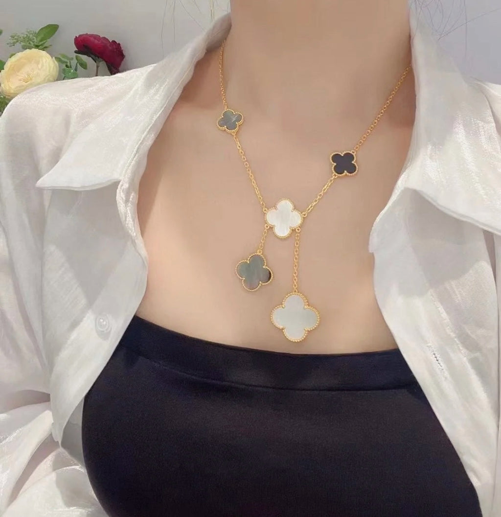 [⭐JeweliWhal]CLOVER 6 MOTIF MOP ONYX GOLD NECKLACE