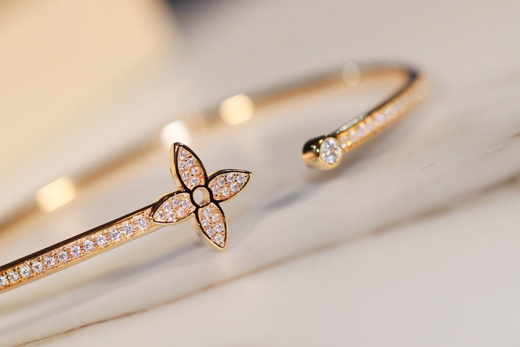 [⭐JeweliWhal]IDYLLE GOLD OPEN BRACELET DIAMOND PAVED