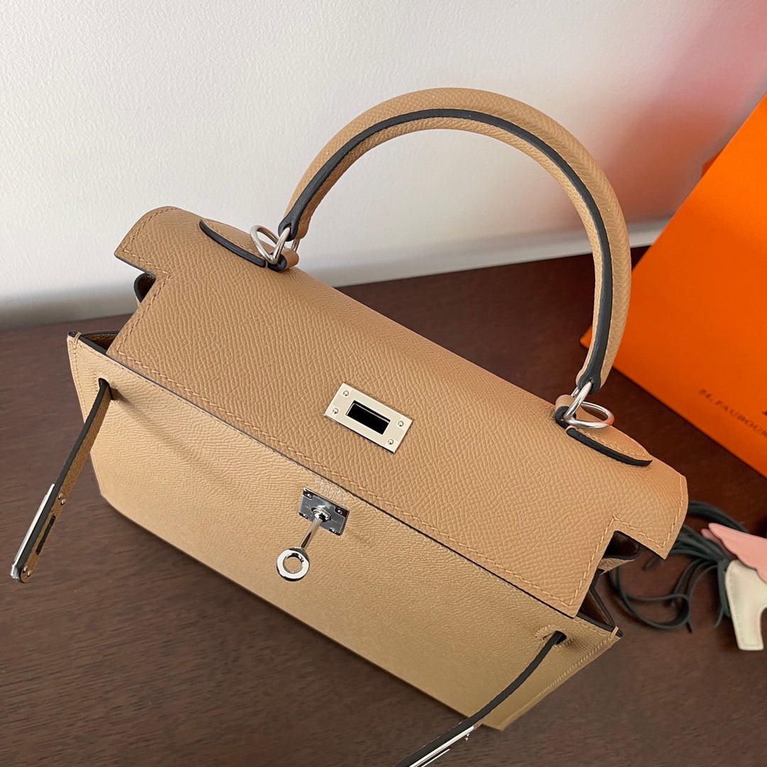 HM ケリー 25cm ベージュ エプソムレザー シルバー金具