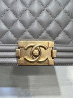 ボーイズバッグ ミディアム 25 グレー キャビア ゴールド金具