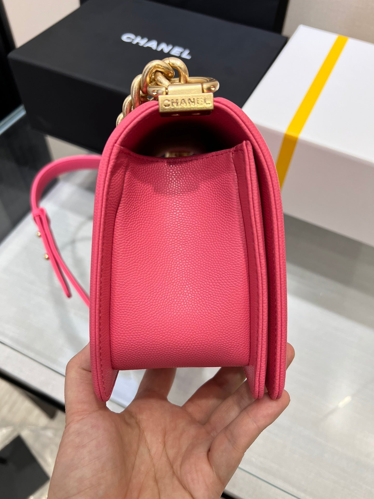 ボーイズバッグ ミディアム 25 レッドキャビア ゴールド金具