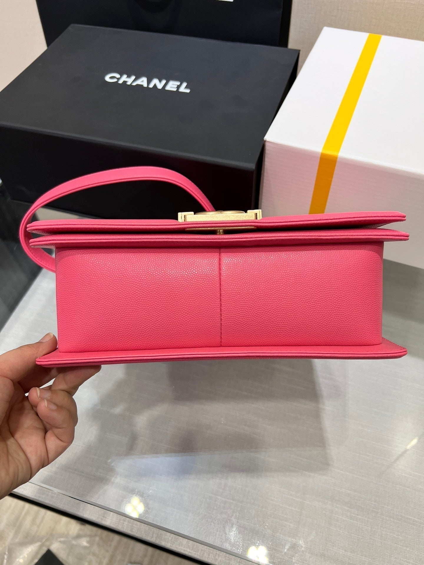 ボーイズバッグ ミディアム 25 レッドキャビア ゴールド金具