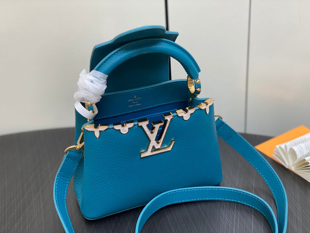 カプシーヌ ミニ 21 ブルー トリヨン ゴールド ハードウェア