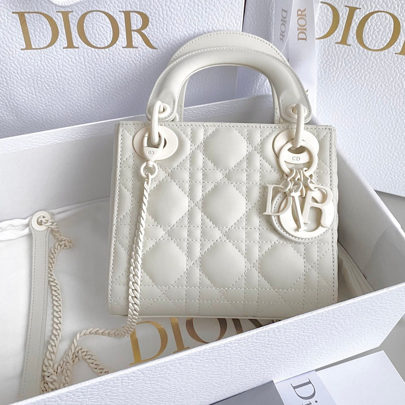 ミニ レディ 17 マイ ABC ホワイト ラムスキン