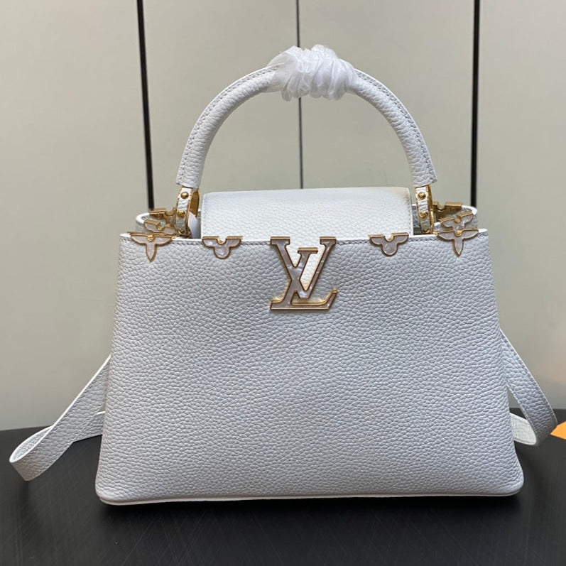 カプシーヌ MM 31 ホワイト トリヨン ゴールドハードウェア