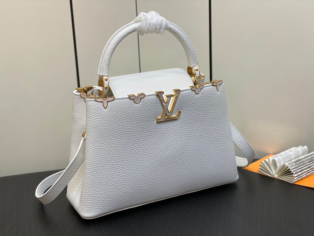 カプシーヌ MM 31 ホワイト トリヨン ゴールドハードウェア