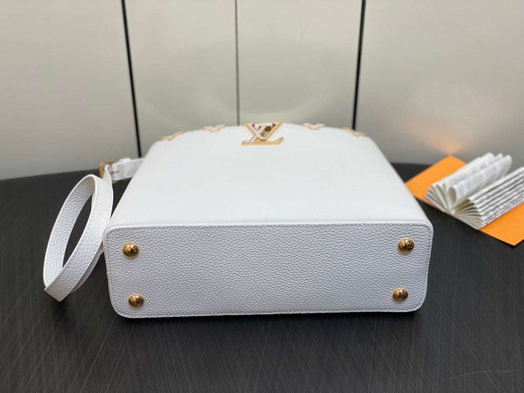 カプシーヌ MM 31 ホワイト トリヨン ゴールドハードウェア