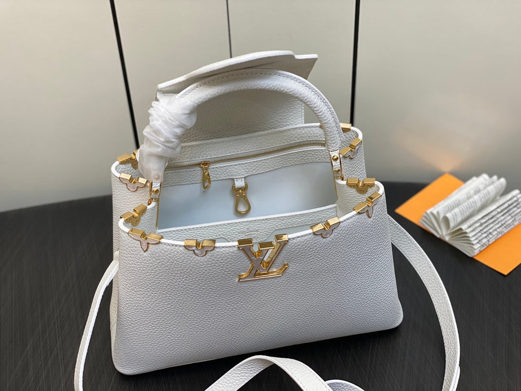 カプシーヌ MM 31 ホワイト トリヨン ゴールドハードウェア