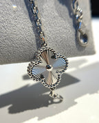 [⭐JeweliWhal] مجموعة سوار CLOVER 5 MOTIF LASER