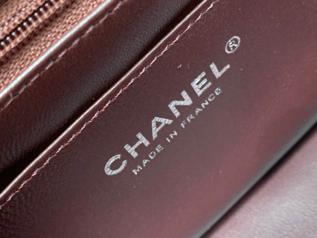 ミニスクエアフラップバッグ 17cm チョコレートキャビア シルバー金具