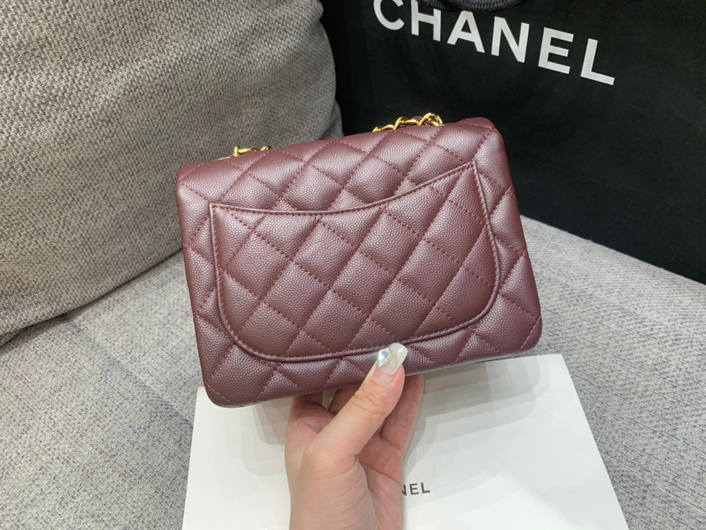 ミニスクエアフラップバッグ 17cm チョコレートキャビア ゴールド金具