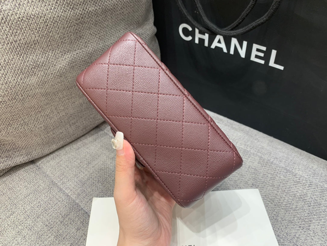 ミニスクエアフラップバッグ 17cm チョコレートキャビア ゴールド金具