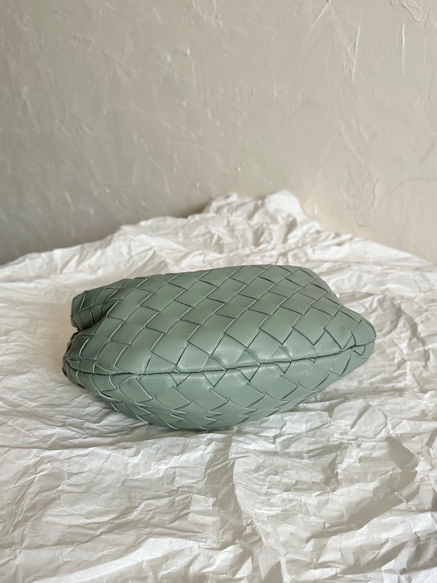 BV ミニ ジョディ 28cm グレー ラムスキンレザー