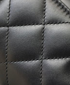 CC トレンディ 20cm ブラック ラムスキン ゴールドハードウェア