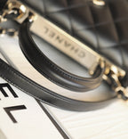 CC トレンディ 20cm ブラック ラムスキン ゴールドハードウェア